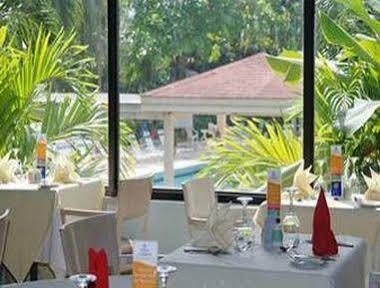 Wyndham Kingston Jamaica Hotel ภายนอก รูปภาพ
